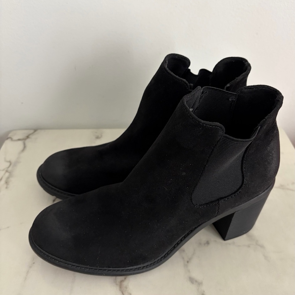 BRAND NEW Merona all weather bootie SZ.11